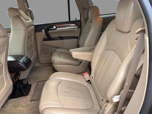 Used 2008 Buick Enclave CXL w/ Luxury Package FWD image 11