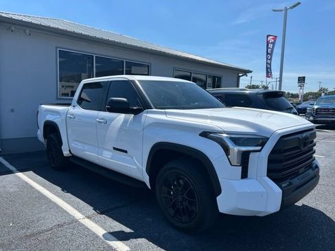Used 2025 Toyota Tundra SR5 w/ SR5 Premium Package AWD/4WD image 4