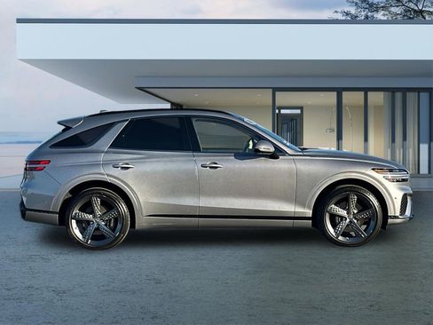 Used 2023 Genesis GV70 2.5T w/ Sport Prestige Package image 3