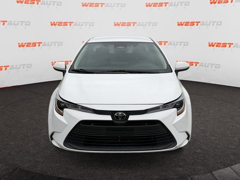 Used 2024 Toyota Corolla LE FWD image 8