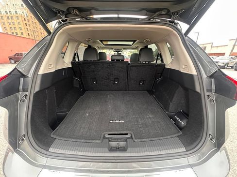 Certified 2025 Nissan Rogue SV w/ SV Premium Package FWD image 5