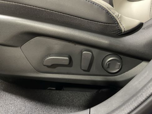 New 2025 Subaru Forester Limited image 11