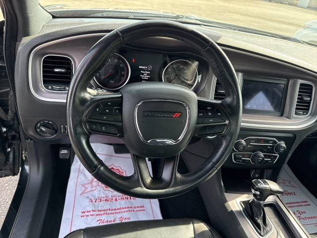 Used 2022 Dodge Charger SXT w/ Leather Interior Group RWD image 12