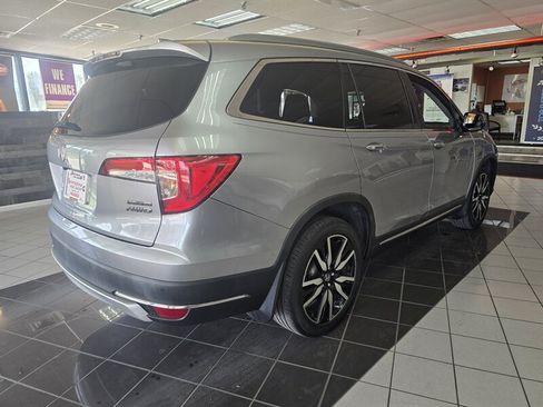 Used 2019 Honda Pilot Touring image 4