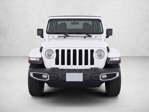 Used 2021 Jeep Gladiator Sport AWD/4WD image 2