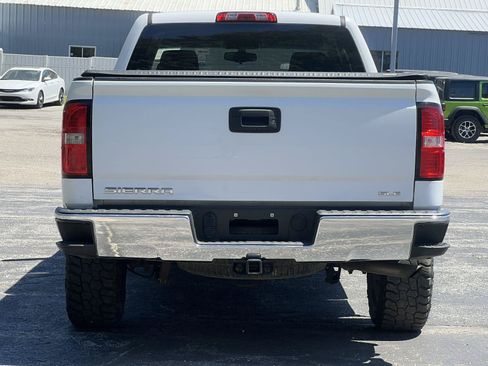 Used 2017 GMC Sierra 1500 SLE w/ SLE Value Package AWD/4WD image 43