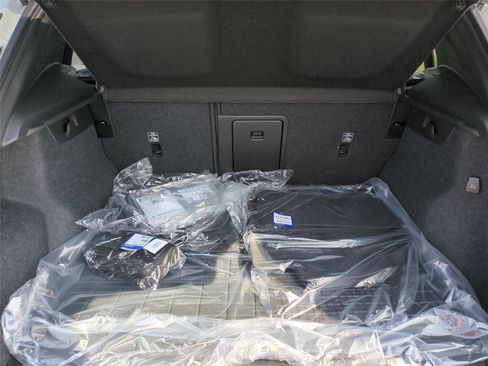 New 2026 Volvo XC40 B5 Plus w/ Protection Package Premier image 21