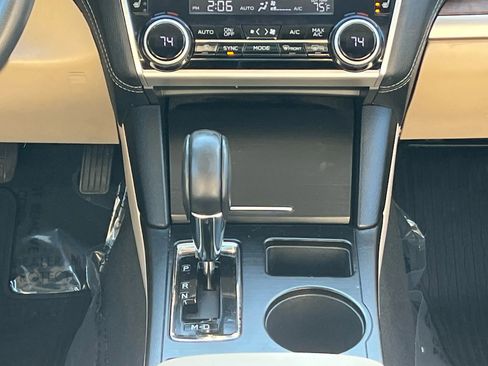 Used 2018 Subaru Outback 2.5i Limited image 17