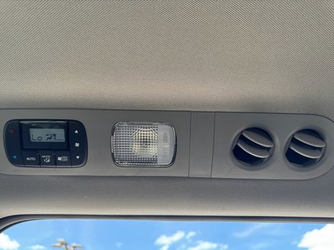 Used 2017 Honda Odyssey EX-L image 24