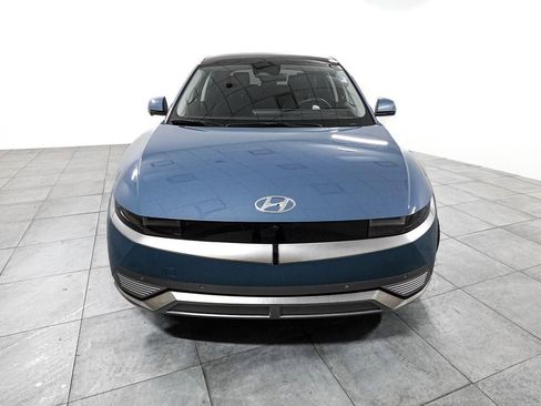 Used 2024 Hyundai Ioniq 5 Limited image 2