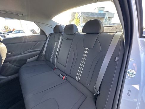Certified 2025 Hyundai Elantra SEL w/ Cargo Package image 26