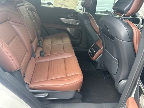 New 2026 Lincoln Nautilus Reserve AWD/4WD image 16
