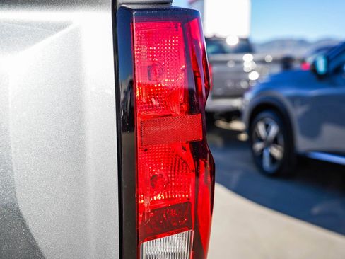 Used 2024 Chevrolet Colorado Trail Boss w/ Technology Package image 10