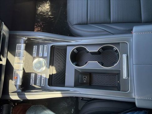 New 2026 Lincoln Nautilus Reserve AWD/4WD image 24