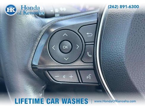 Used 2022 Toyota Corolla Cross XLE image 16