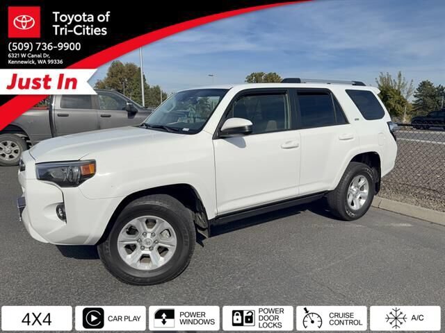 Used 2022 Toyota 4Runner SR5 AWD/4WD image 1