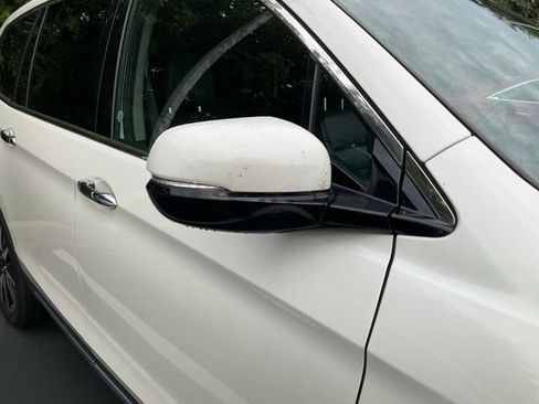 Used 2019 Honda Pilot Elite image 4