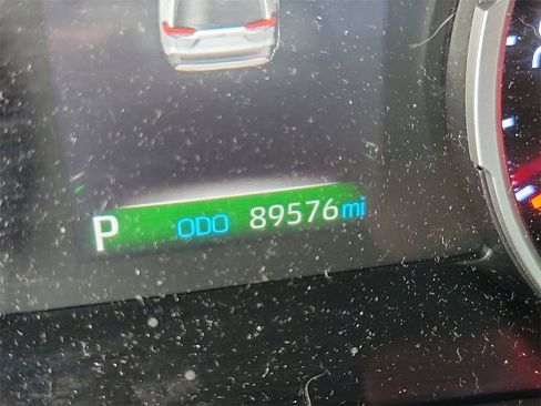 Used 2021 Toyota RAV4 LE image 22