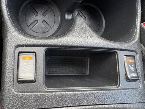 Used 2019 Nissan Rogue SV image 12