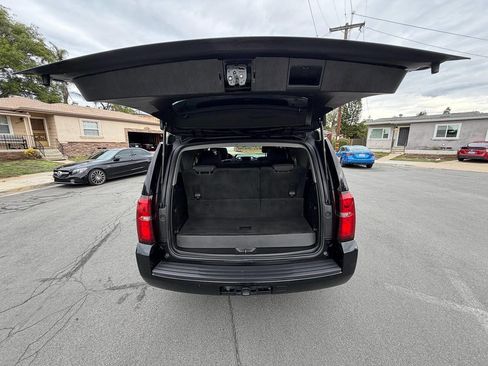 Used 2019 Chevrolet Tahoe 2WD w/ Remote Keyless Entry Package image 19