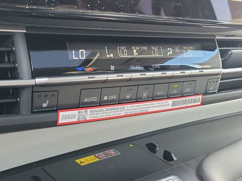 New 2026 Toyota Sienna XLE FWD image 16