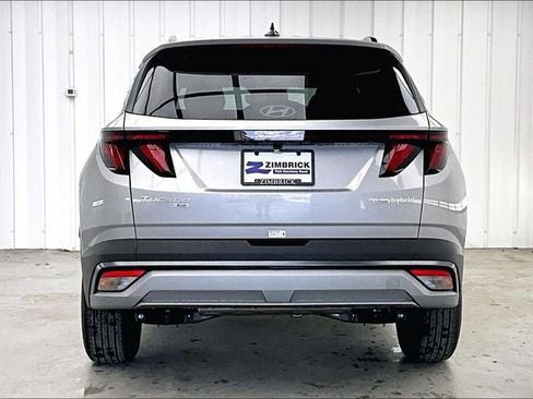 Used 2025 Hyundai Tucson Blue AWD/4WD image 4