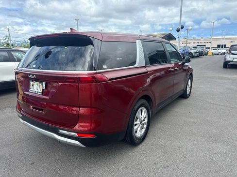Used 2022 Kia Carnival LX FWD image 5