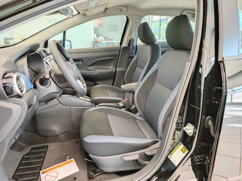 New 2025 Nissan Versa SV w/ Trunk Package FWD image 10