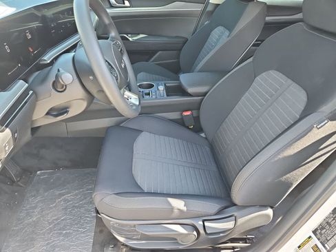 New 2026 Kia K5 LXS FWD image 16