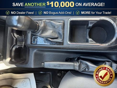 Used 2018 Toyota Tacoma SR image 30