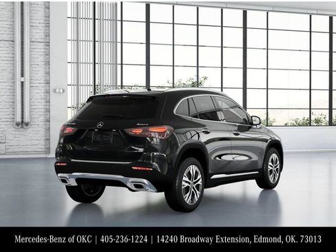 Used 2025 Mercedes-Benz GLA 250 4MATIC image 22