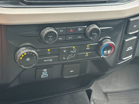 Used 2025 Ford F350 XLT w/ 360-Degree Camera Package AWD/4WD image 24