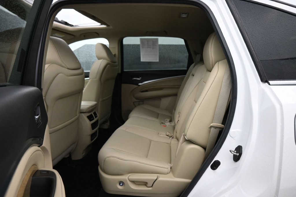 Used 2020 Acura MDX w/ Technology Package FWD image 15