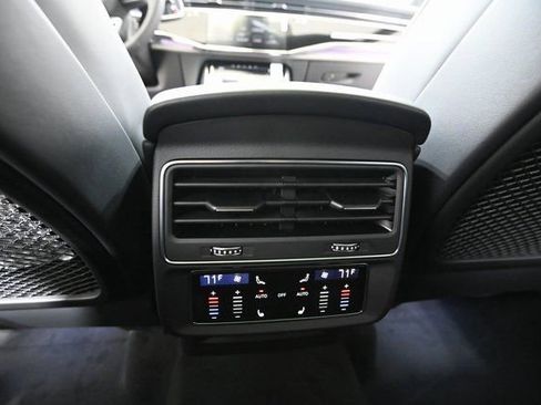 New 2026 Audi SQ7 Premium Plus AWD/4WD image 30