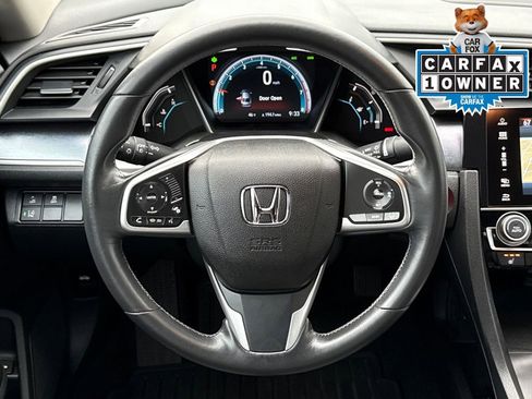 Used 2017 Honda Civic Touring image 15