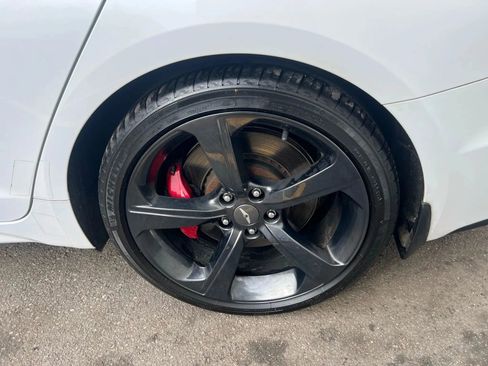 Used 2019 Genesis G70 3.3T Advanced w/ Sport Package image 10