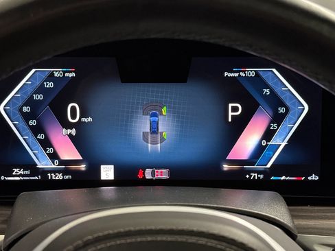 Certified 2024 BMW X7 xDrive40i w/ Executive Package image 21