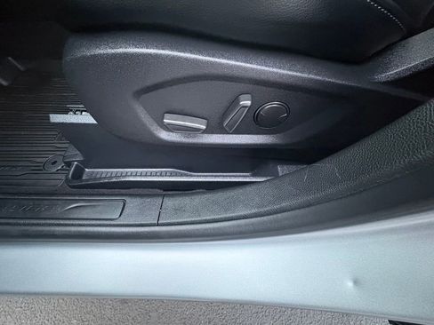 Certified 2024 Ford Edge SEL w/ Convenience Package image 11