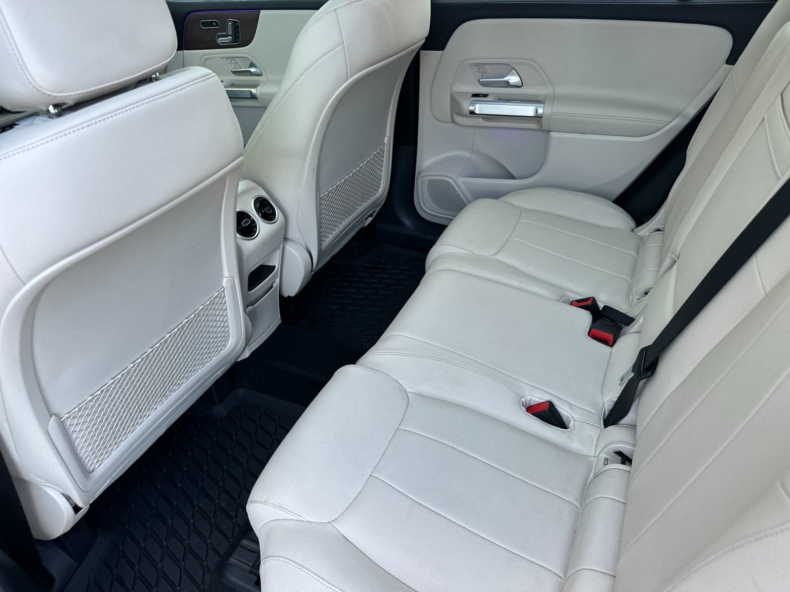 Used 2023 Mercedes-Benz GLB 250 image 12