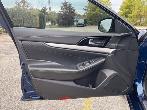 Used 2021 Nissan Maxima 3.5 SV w/ Floor Mat Group image 11
