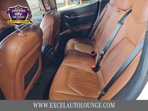 Used 2019 Maserati Ghibli S Q4 AWD/4WD image 13