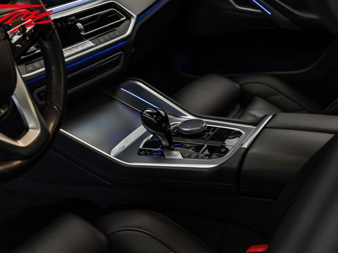 Used 2023 BMW X6 xDrive40i w/ Premium Package image 25