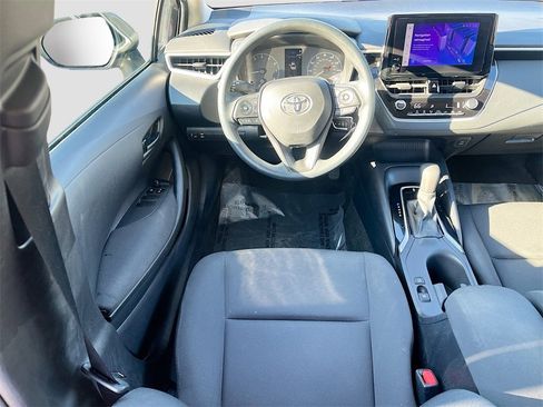 Used 2023 Toyota Corolla LE image 21