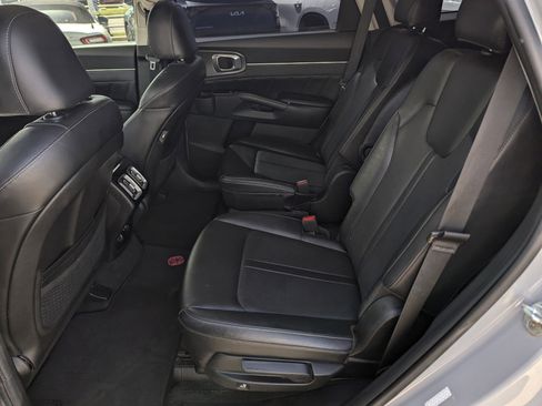 Used 2022 Kia Sorento SX FWD image 8