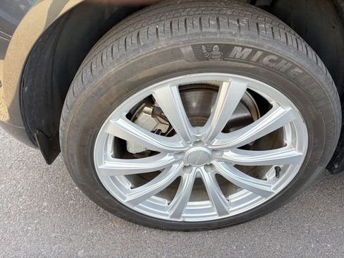 Used 2018 Volvo XC60 T8 Inscription w/ Advanced Package AWD/4WD image 3