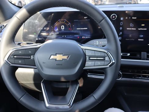 New 2027 Chevrolet Equinox LT FWD image 7