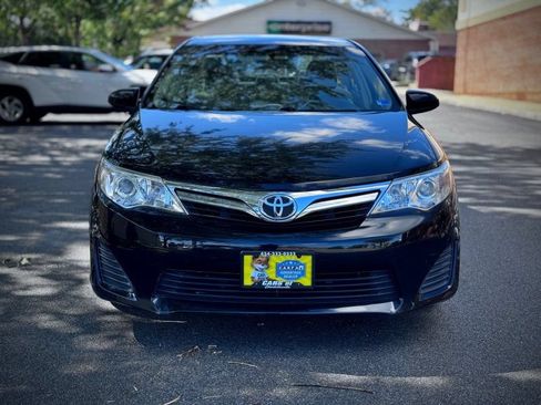 Used 2012 Toyota Camry LE FWD image 2