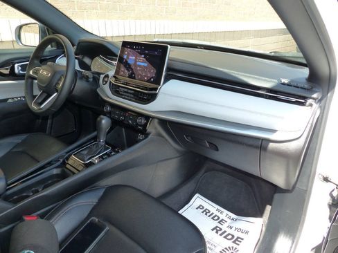 Used 2024 Jeep Compass Limited AWD/4WD image 37