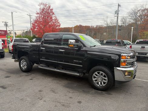 Used 2019 Chevrolet Silverado 3500 LTZ w/ Duramax Plus Package image 5