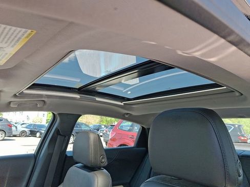 Used 2017 Chevrolet Malibu Premier w/ Premier Sun and Wheel Package FWD image 15